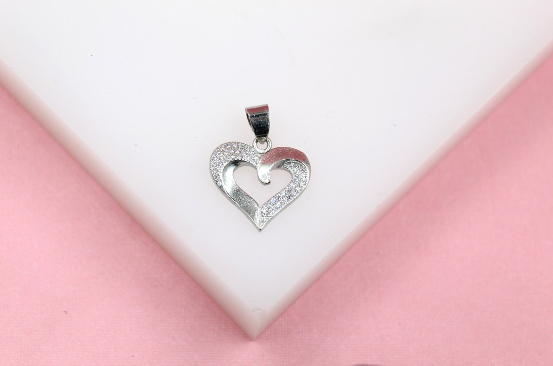 18K Rhodium Filled Designed Heart Pendant With Cz Stones